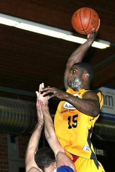 andrew-hunter-hammer-dunk